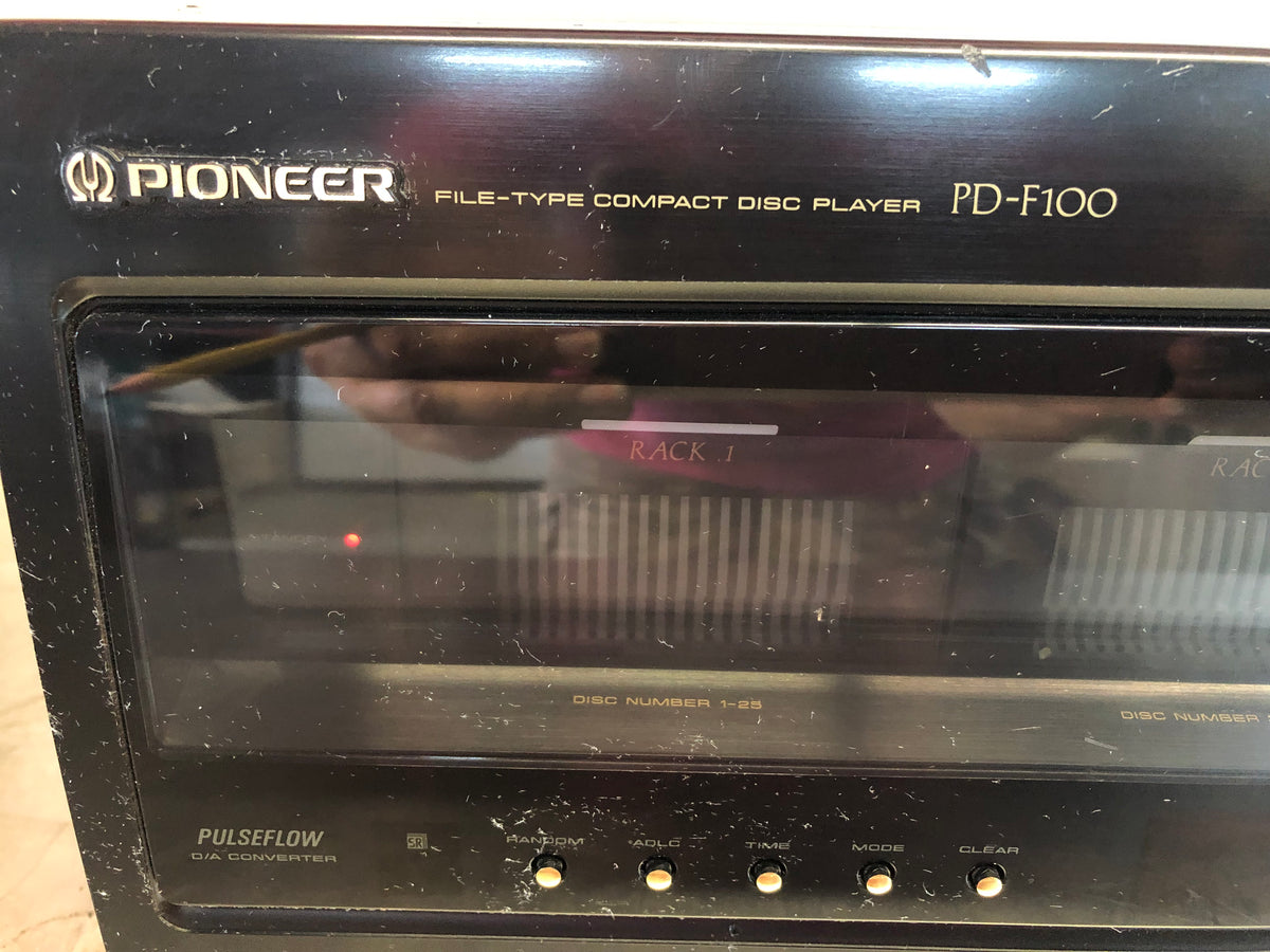 PIONEER 100 CD Compact Discs Player PD-F100 File-Type - Pule Flow D/A  Converter