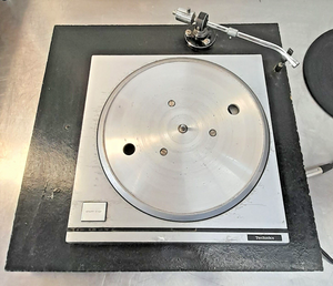 Technics SP-10 MK2 Direct Drive Turntable