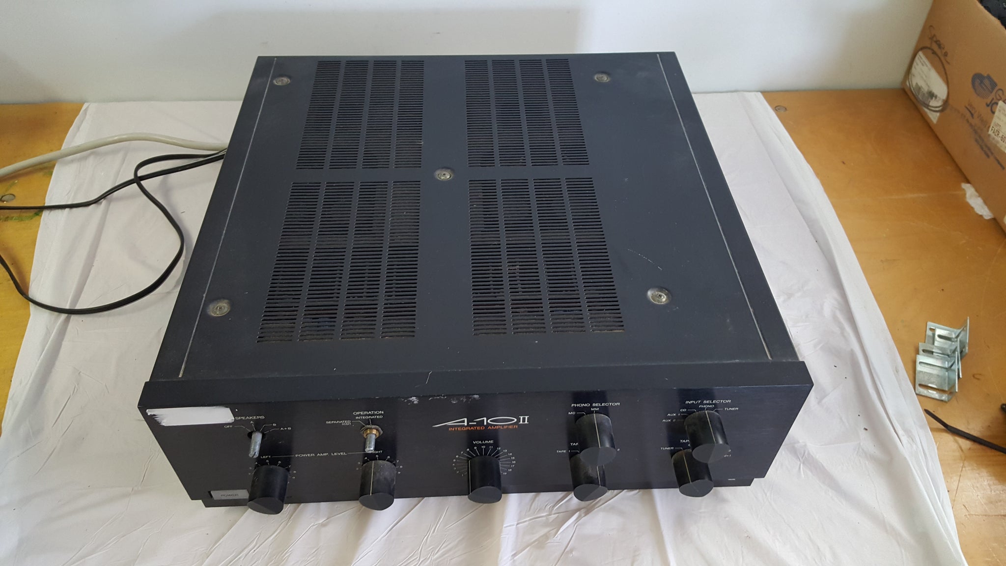 NEC A-10 II Integrated Amplifier Reserve II - 2 missing knobs