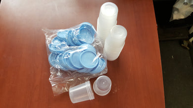 Plastic Measuring Specimen Cups With Blue Plastic Lids 20-Pack 4 oz.