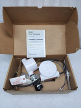 Load image into Gallery viewer, MSA Ultima Gas Monitor with Sensor in Original Box