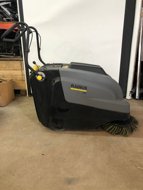 WINDSOR Radius 300 - Walk Behind Battery Power Sweeper Broom - Great Condition!