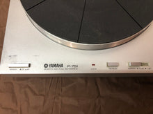Load image into Gallery viewer, YAMAHA P-751 Quartz DD Full Automatic Turn Table - Used - NO NEEDLE