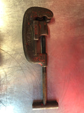 Load image into Gallery viewer, Reed 2-1 Pipe Cutter - Cuts 1/2-2&quot; - USA Made! - Good to Very Good Condition!